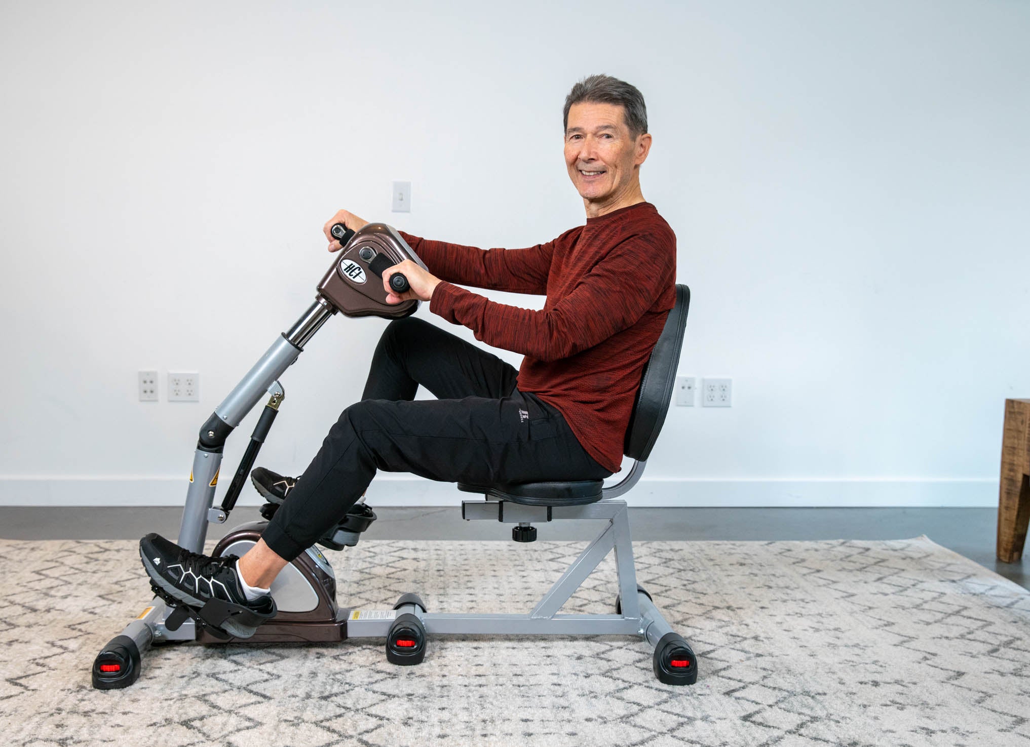 Bicicleta estática motorizada con asistencia pasiva eTrainer